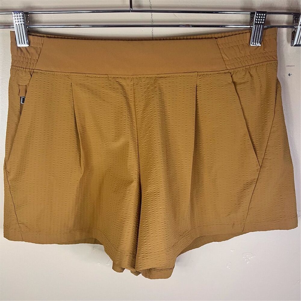 Athleta Women's Textured Brooklyn Shorts Gold Size‎ 8 Activewear Pockets Travel